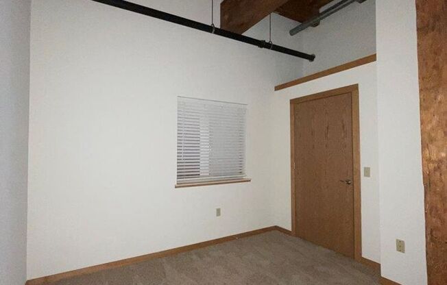 2 beds, 1 bath, 864 sqft, $1,800, Unit 110
