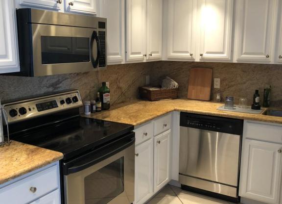 2 beds, 2 baths, 1,190 sqft, $3,950