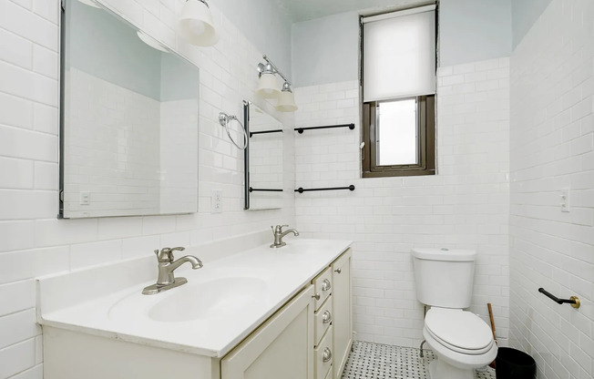 3 beds, 3.5 baths, 2,360 sqft, $4,200
