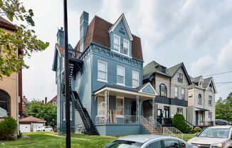 *** Spacious Apartments in Friendship * Pet Friendly * Available Now * Spacious & Renovated * Central A/C ***