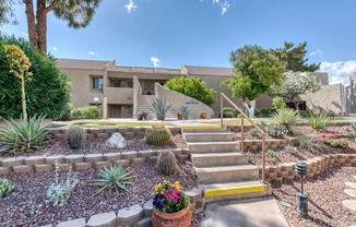 7424 N Via Camello Del Norte --