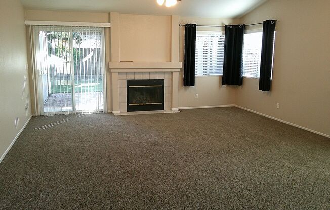 1805 Whiting Ct, Dixon, CA - For Rent