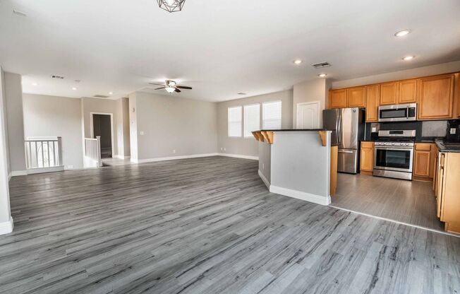 Awesome 4 Bedroom REntal