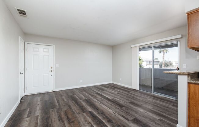 2nd floor 2 bedroom unit in NW with easy access to Summerlin Pkwy and the 95/I-11