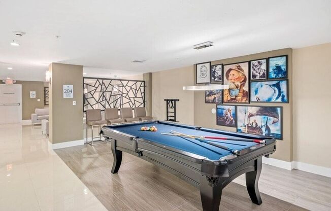 1 bed, 1 bath, 613 sqft, $2,400, Unit Unit 702