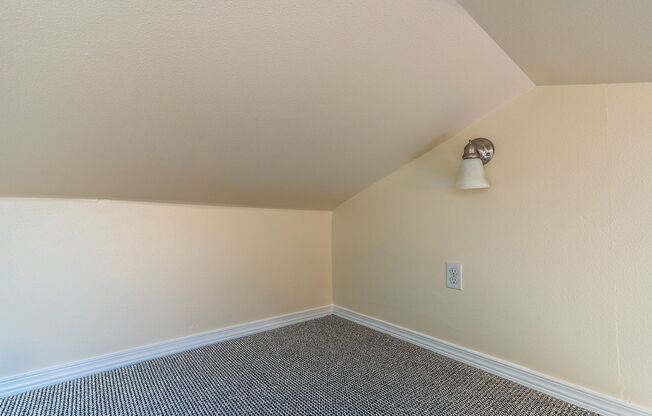 Studio, 1 bath, 140 sqft, $840, Unit B-6