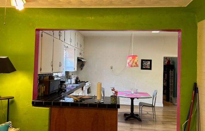 3 bedrooms-1 bath - on 4th Ave