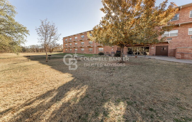 1 bed, 1 bath, 650 sqft, $680, Unit 208