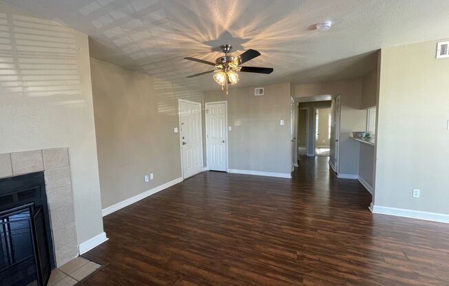 2 beds, 2 baths, 917 sqft, $1,495, Unit #306