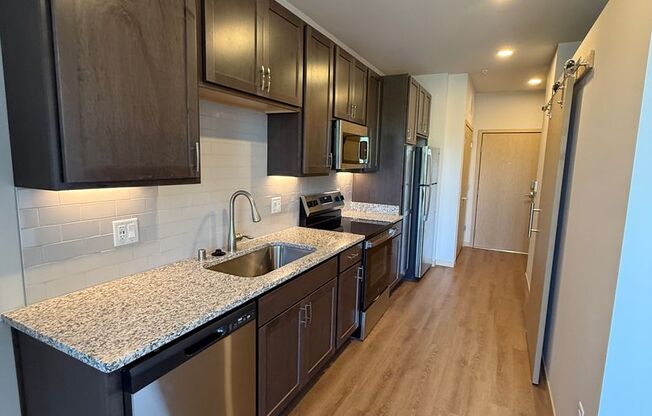 Studio, 1 bath, 517 sqft, $1,360, Unit #312