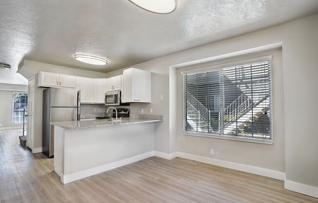 2 beds, 2.5 baths, 1,438 sqft, $1,995, Unit 073