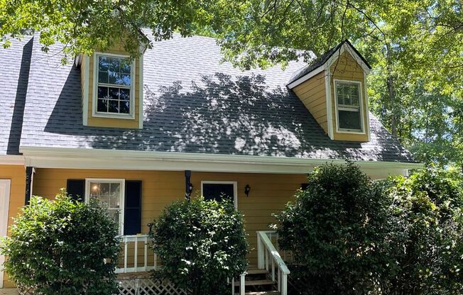 3 BR 2 1/2 Bath home located off Mitchell Bridge Road in West Wood Hills!