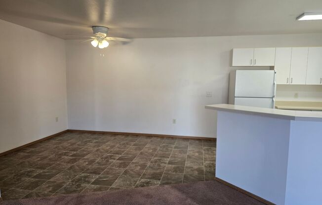 2 beds, 1 bath, 856 sqft, $1,269, Unit PL   2203