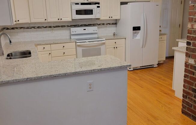 Awesome 4br/2.5ba in exc Cary Location! Available Now!