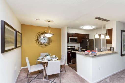 Dining Area and Kitchen at Palmetto Place Apartments, Taylors, 29687