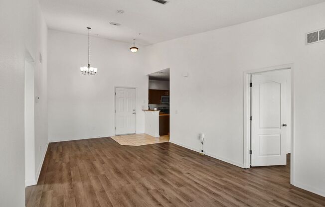 3 bedroom/ 2 bathroom condo in the heart of Southside!