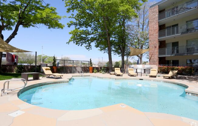 Gated Community, Laundry On-Site< Not deposit Required! One Month FREE Rent!