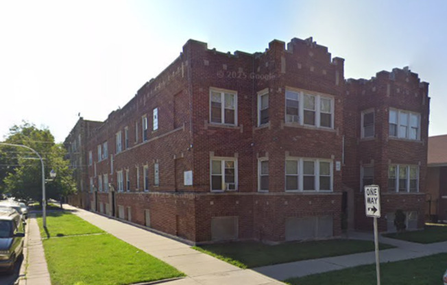 6201 S Troy St. Chicago IL