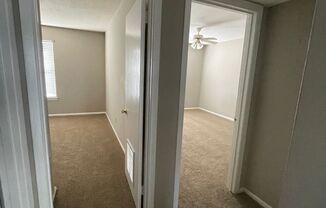 2 beds, 1 bath, $975