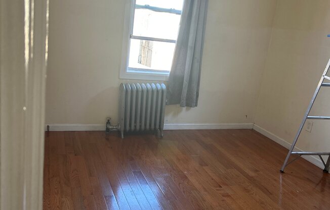 3413 98 ST