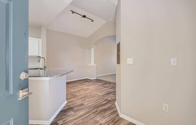 53 Paloma Heights 203 Colorado Springs CO - Web Quality - 005 - 05 Foyer.jpg