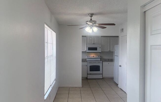 Condo in Essex Park Condo, Kissimmee