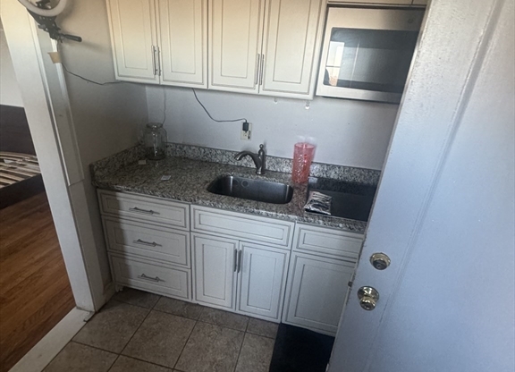 1 bed, 1 bath, 654 sqft, $2,200, Unit 507