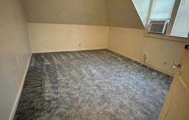 1 bed, 1 bath, 500 sqft, $950, Unit 3