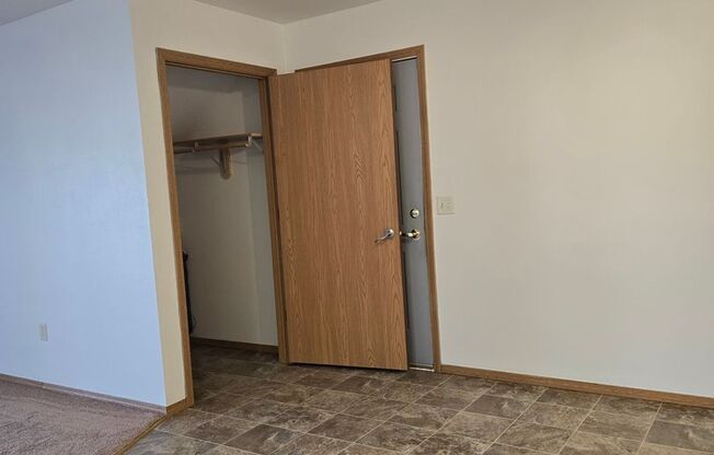 2 beds, 1 bath, 856 sqft, $1,269, Unit PL   2203