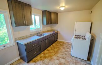 Newly Updated 2-Bedroom Apartment Unit in Prime Oakland Location – $2,400/mo