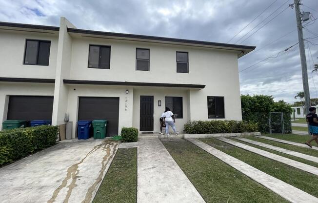 12196 SW 213 ST