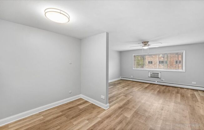 2 beds, 1 bath, $1,700, Unit 1110-1C