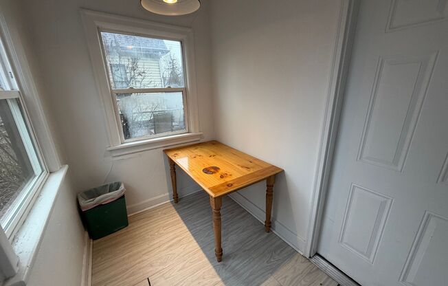 3018 East Everett Avenue