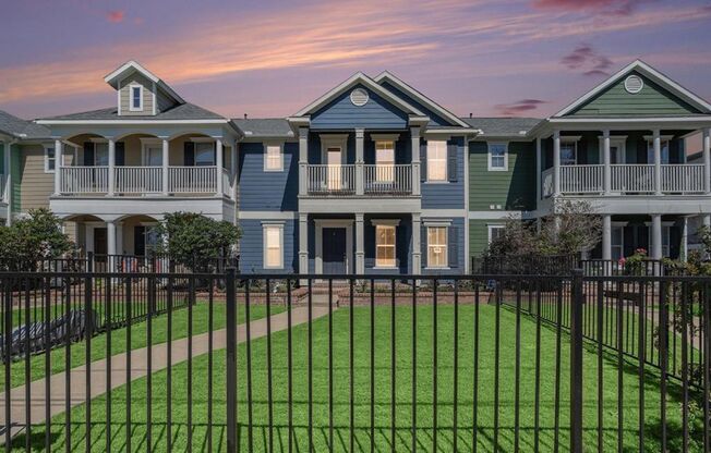Stunning Victorian Townhouse!