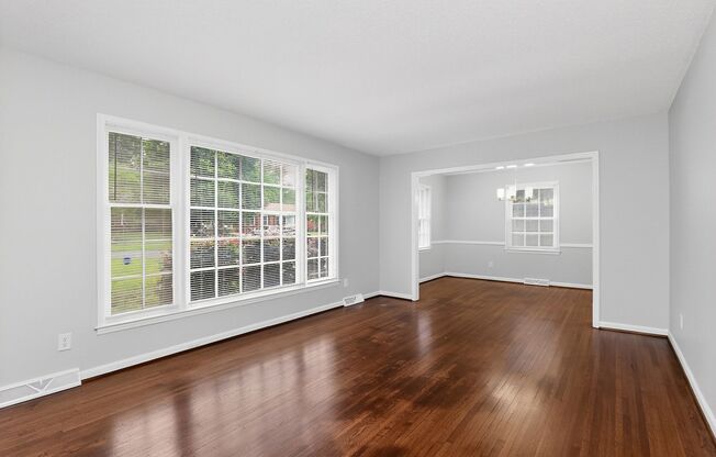 Charming 3 Bedroom Home in Matthews!