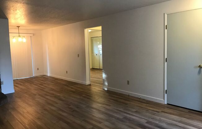 2 beds, 1 bath, 1,000 sqft, $1,995, Unit 501