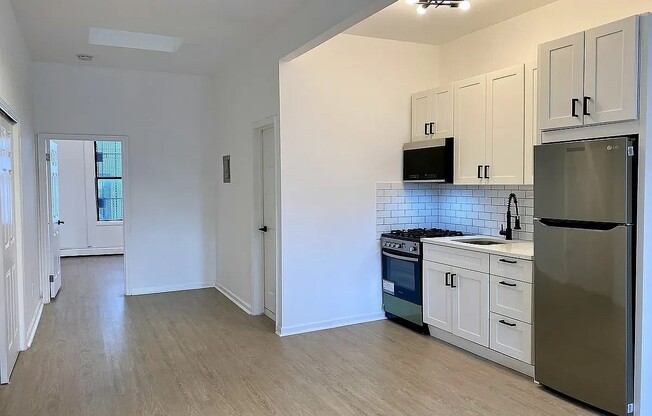 4 STANWIX ST