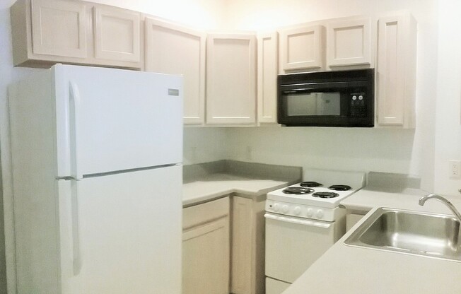 2 beds, 2 baths, $528