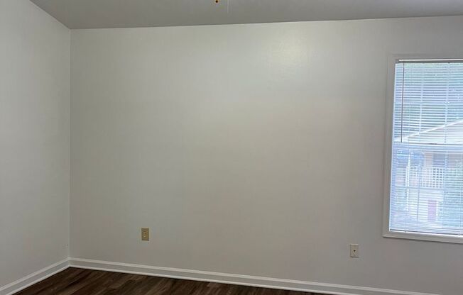 1 bed, 1 bath, 750 sqft, $1,125, Unit C3