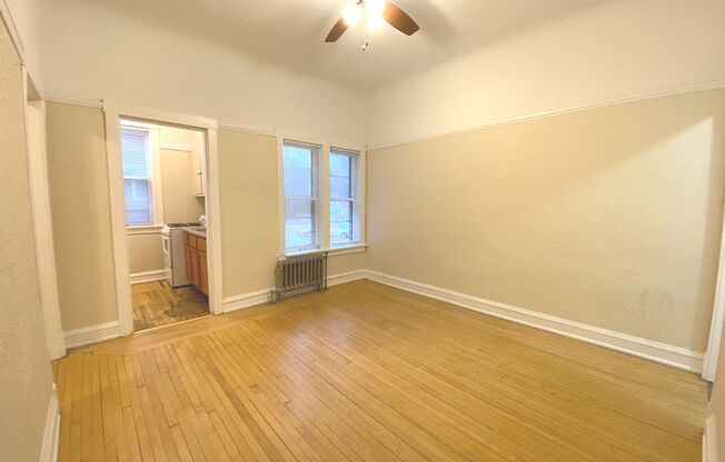 1503-15 E Kane Pl