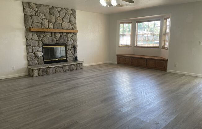 428 W WARD AVE