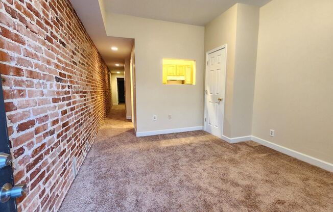 201 N. Ellwood Avenue