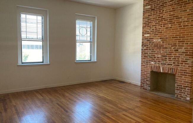 2 beds, 1.5 baths, 1,000 sqft, $1,549, Unit 15C
