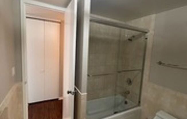 2 beds, 2 baths, $4,695, Unit # 1407 1408