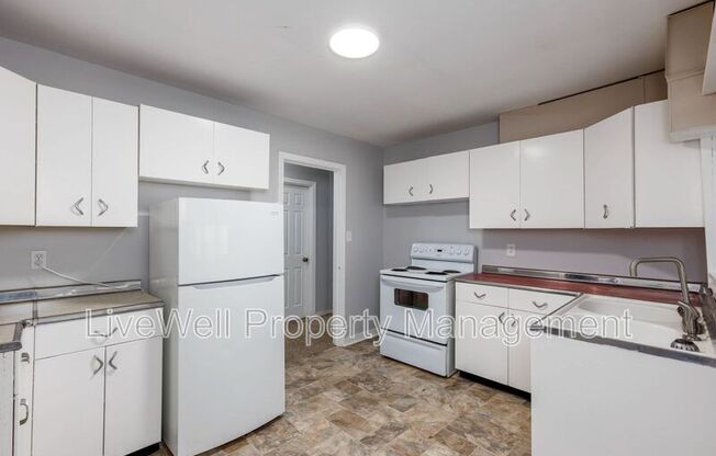 1508 COLLIER DR
