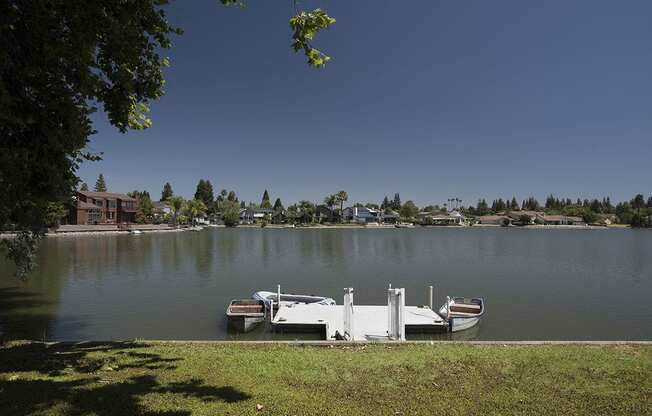 Dock by lake l Vue at the Lake in Sacramento