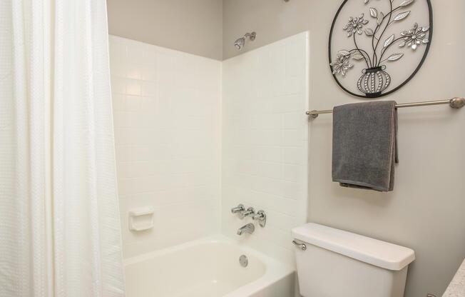 2 beds, 2 baths, 1,030 sqft, $1,625