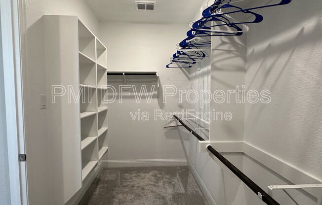 4 beds, 3 baths, 2,930 sqft, $6,000