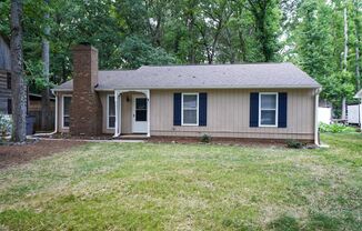 E. Charlotte - 3br 2ba Ranch w/Sunroom
