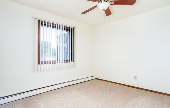 2 beds, 1 bath, 938 sqft, $1,345, Unit 781-301